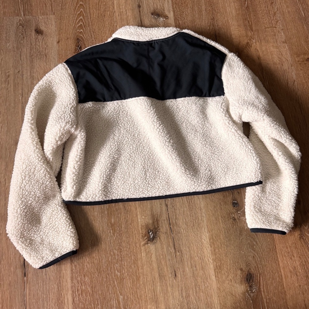 Nike Sherpa Plush Fleece Quarter Zip Crop Pullover Cream Black Medium BV5134-110 - Picture 8 of 8
